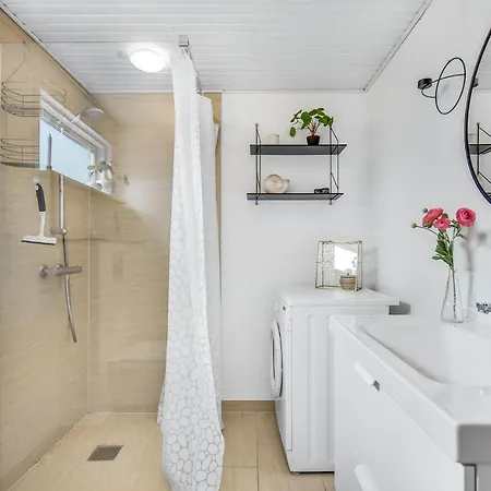 Holiday home Amazing In Juelsminde With Kitchen