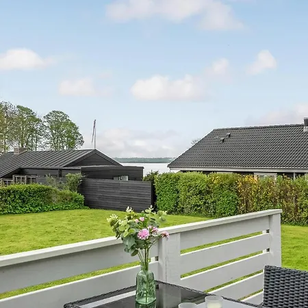 Amazing In Juelsminde With Kitchen Sonderby (Midtjylland)