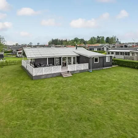 Amazing In Juelsminde With Kitchen *